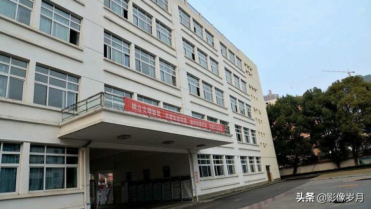 宜昌葛洲坝六中,宜昌葛洲坝六中地址