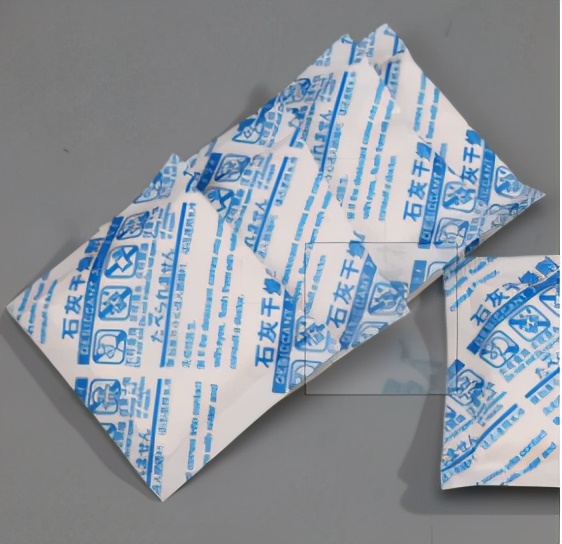 误食干燥剂的原因,干燥剂食品级误食