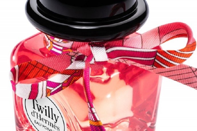 九月新品香水出奇制胜,麝香、胡椒竟成热门香料,大牌们真会玩