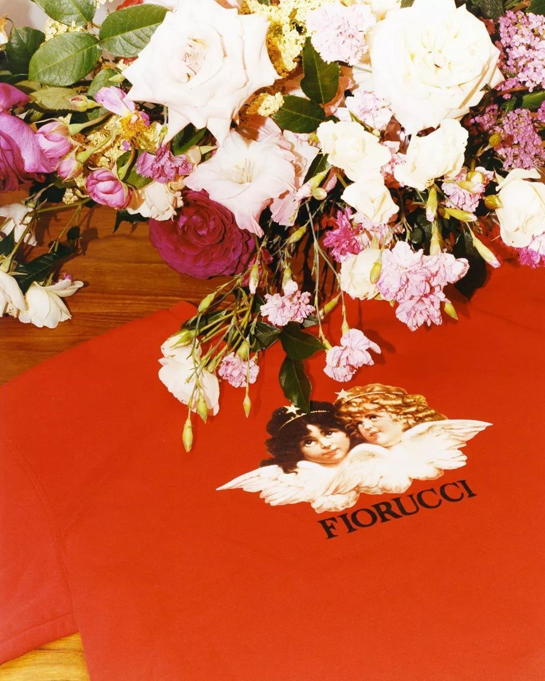 人间芭比lisa白色衣服跳舞,人间芭比lisa穿蓝衣服跳舞