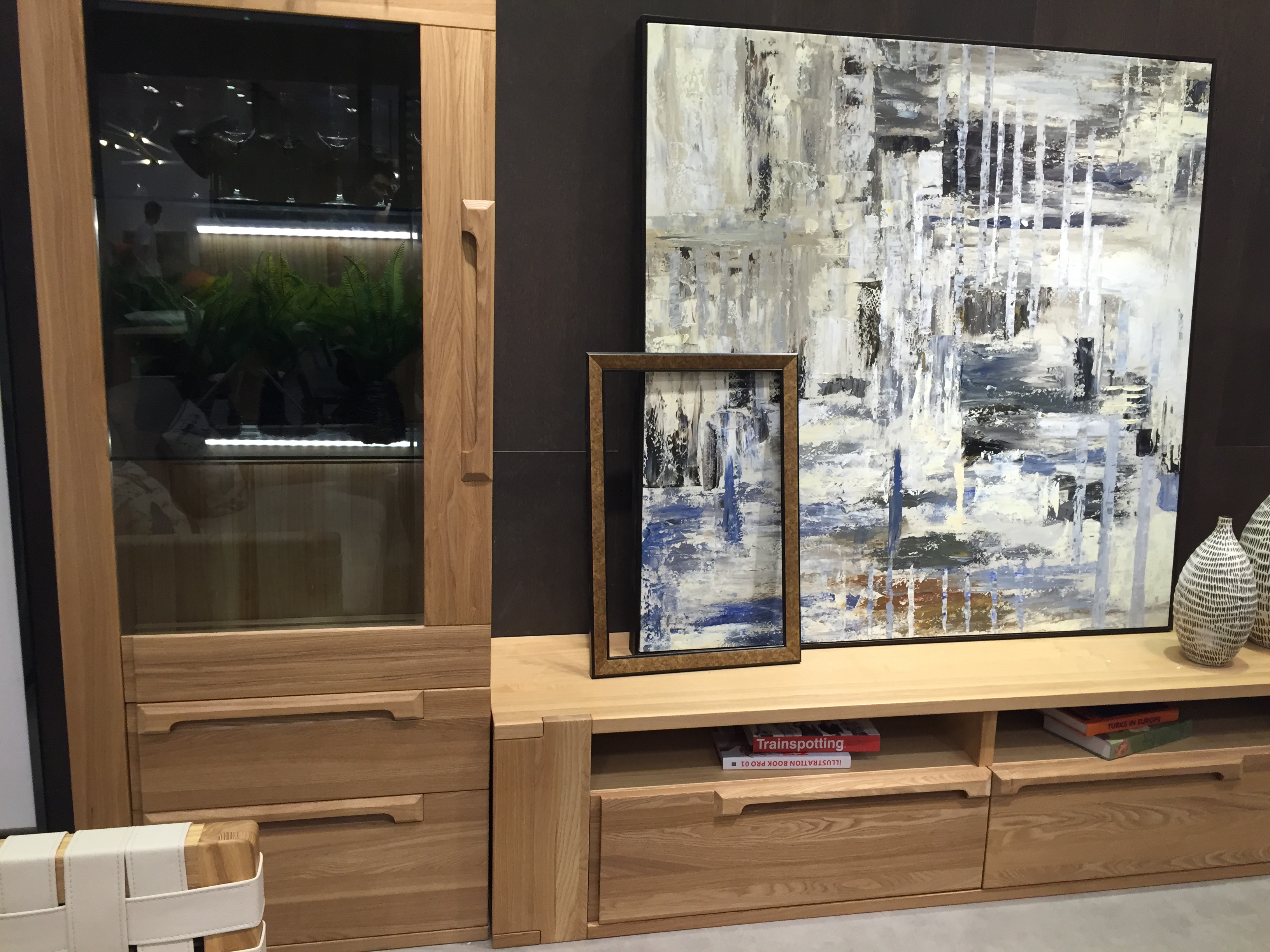 水曲柳刷什么颜色木蜡油好,水曲柳上清漆好还是上木蜡油好