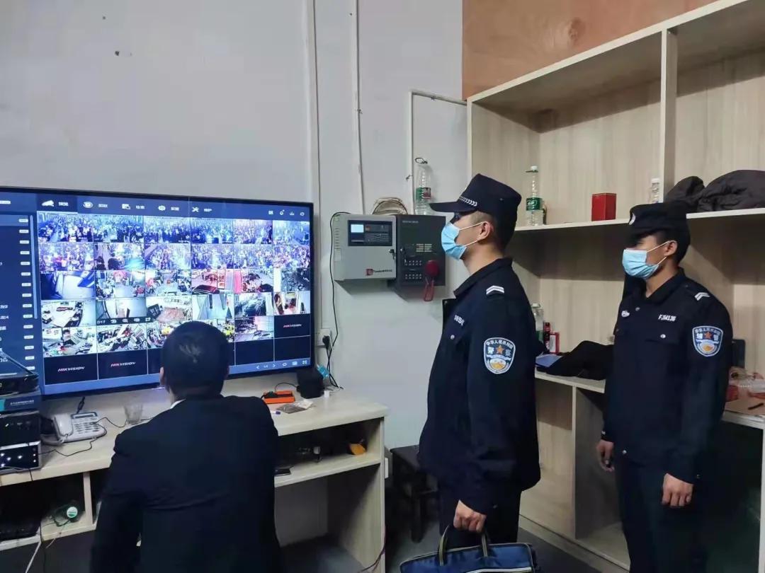 凌晨出动开展夜查行动,警方星夜清查风暴