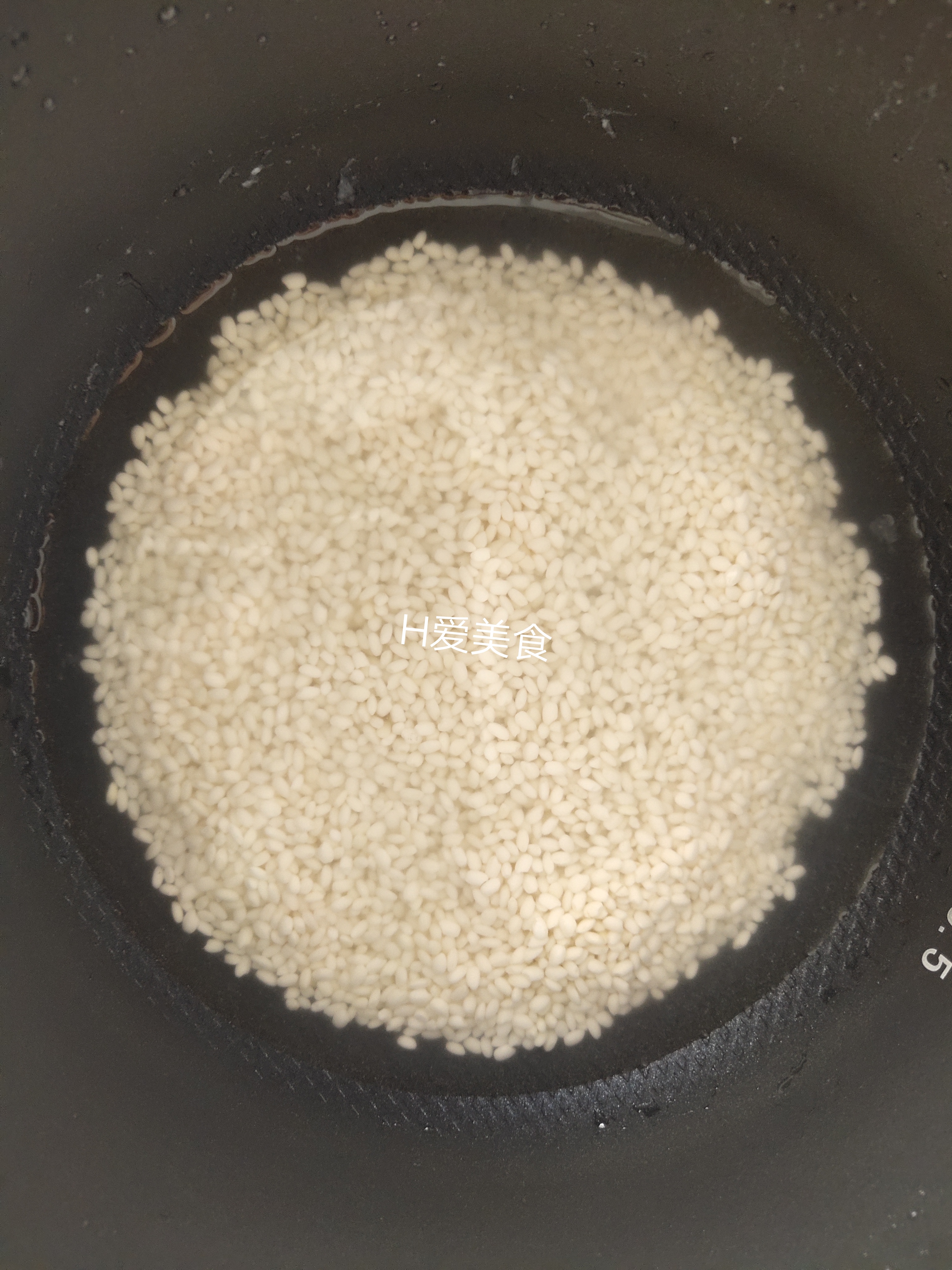 糯米别再煮着吃了,糯米煮软了可以做什么吃