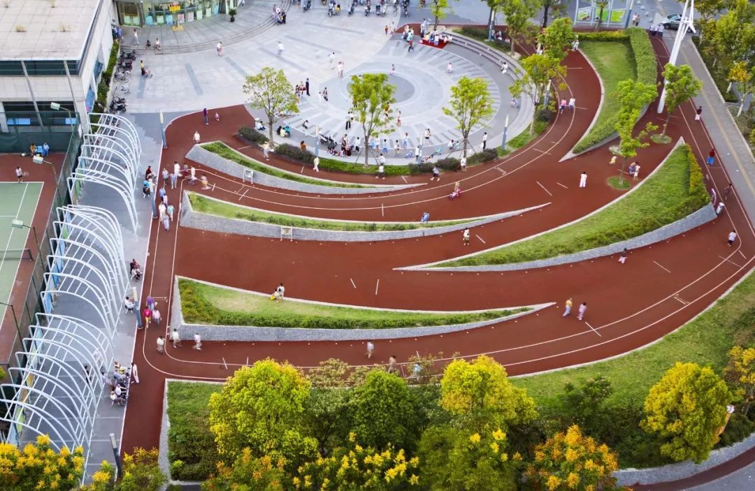 世界上最危险的跑道,世界上最舒服的跑道