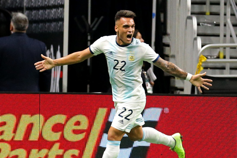 埃里克森国米欧冠首秀,埃里克森绝杀国米