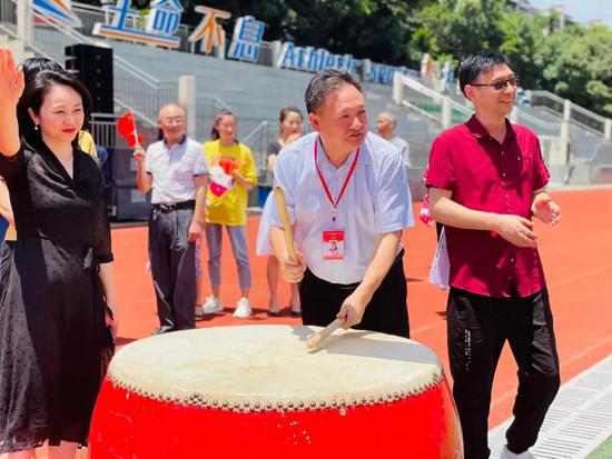 大刀阔斧搞改革：潘先根与成都高新实验的这十年