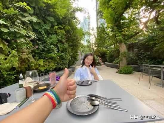 小伙子爱上轮椅女孩,轮椅男孩和轮椅女孩相亲