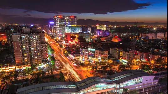 北京最美地铁学校,北京大学最美的景点