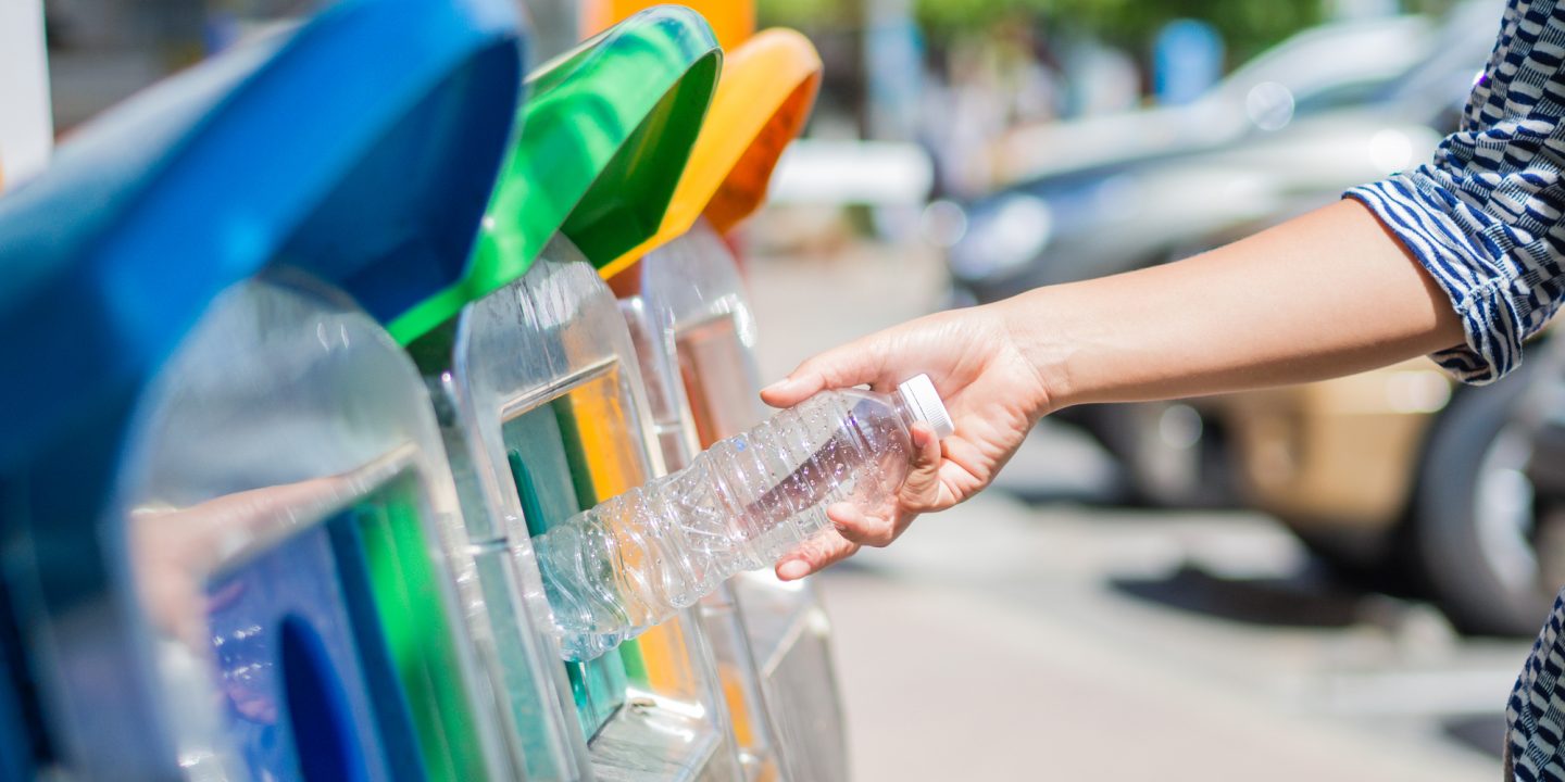 玻璃的危害是塑料的四倍,专家讲解塑料对人的危害