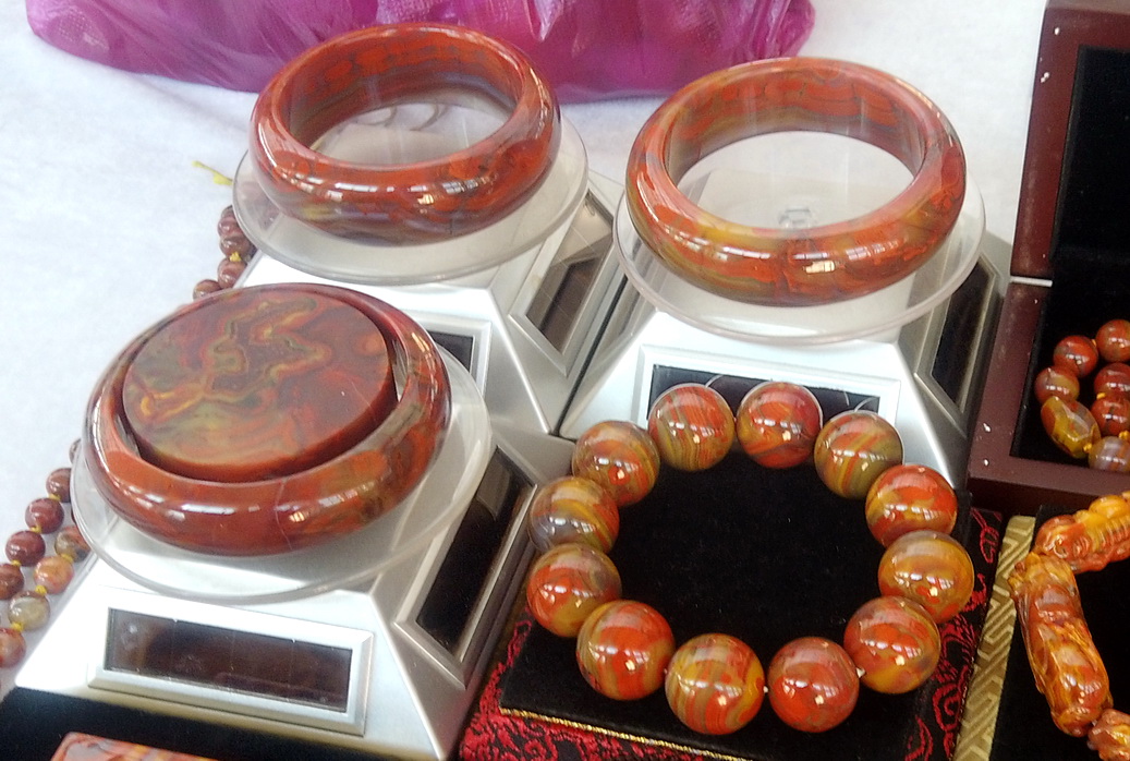 十家子战国红玛瑙价格,十家子镇玛瑙市场大集