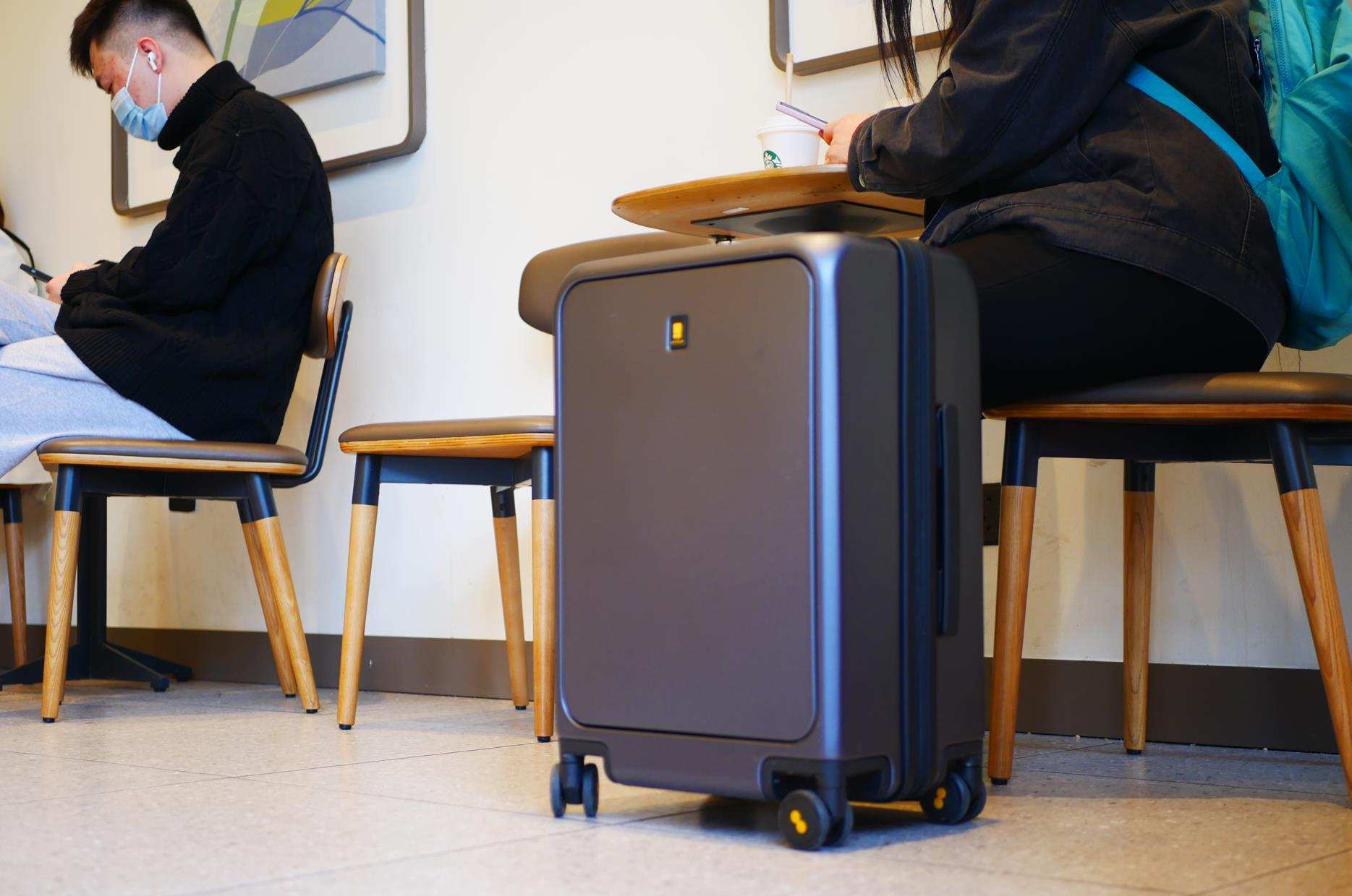 地平线8号行李箱vs小米拉杆箱,地平线8号行李箱和小米90分行李箱