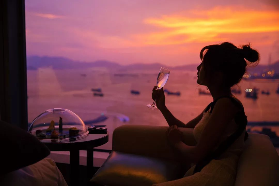 住进香港“最骚气”的酒店：香港W酒店