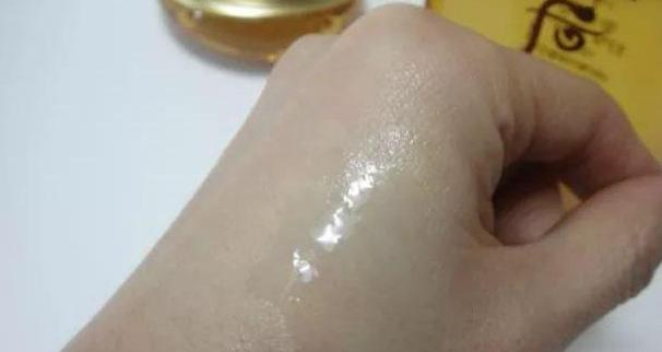 皮肤去黄去暗沉国货,雪花秀哪个系列适合油皮肤抗皱用