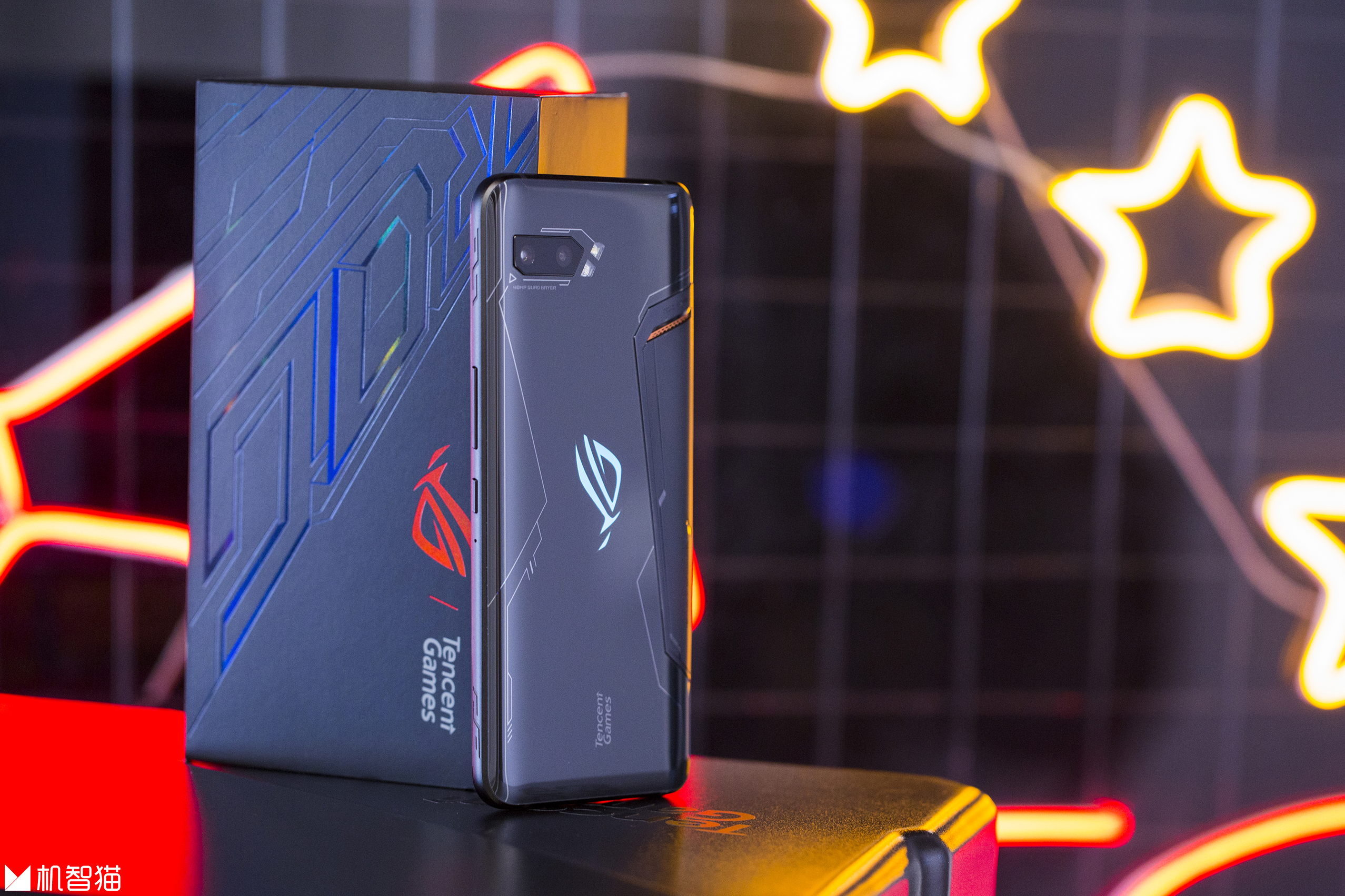 华硕rog6游戏手机,华硕rog2代游戏手机原神