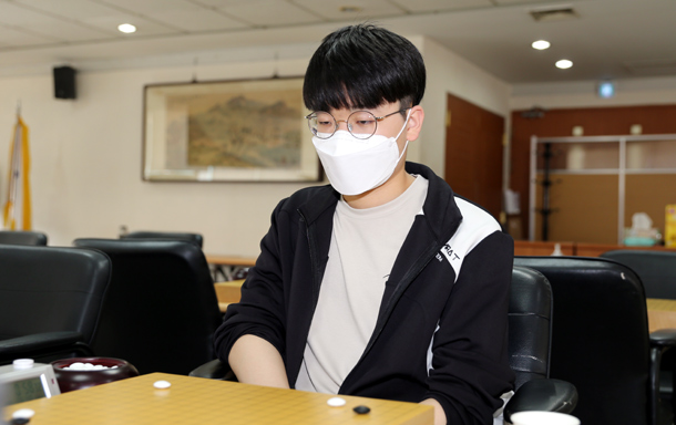 lg杯16强战韩国棋手,第28届lg杯最新赛况