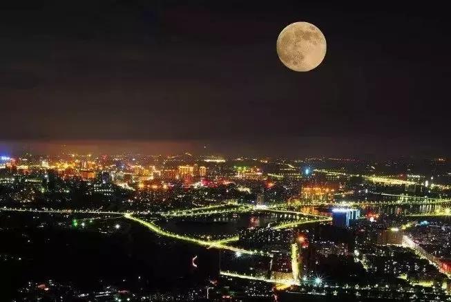 视觉震撼从高处看地球,超震撼从60万米高空看河北