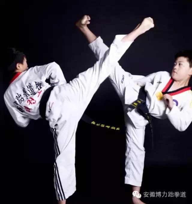 跆拳道道服的绑法,跆拳道道服怎么简单系