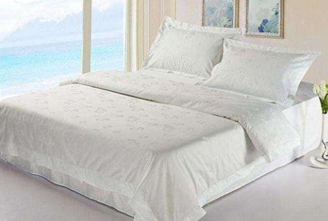 床单睡得发黄怎么处理,新床单放久了折叠处发黄怎么去除