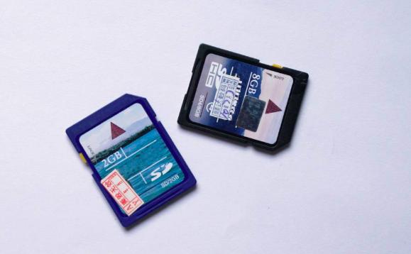 手机内存已满只需关掉三个按键,手机内存满了千万不要慌教你一招