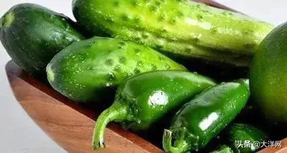 吃了这样的西瓜女子险丧命,女子吃了隔夜西瓜抢救无效死亡