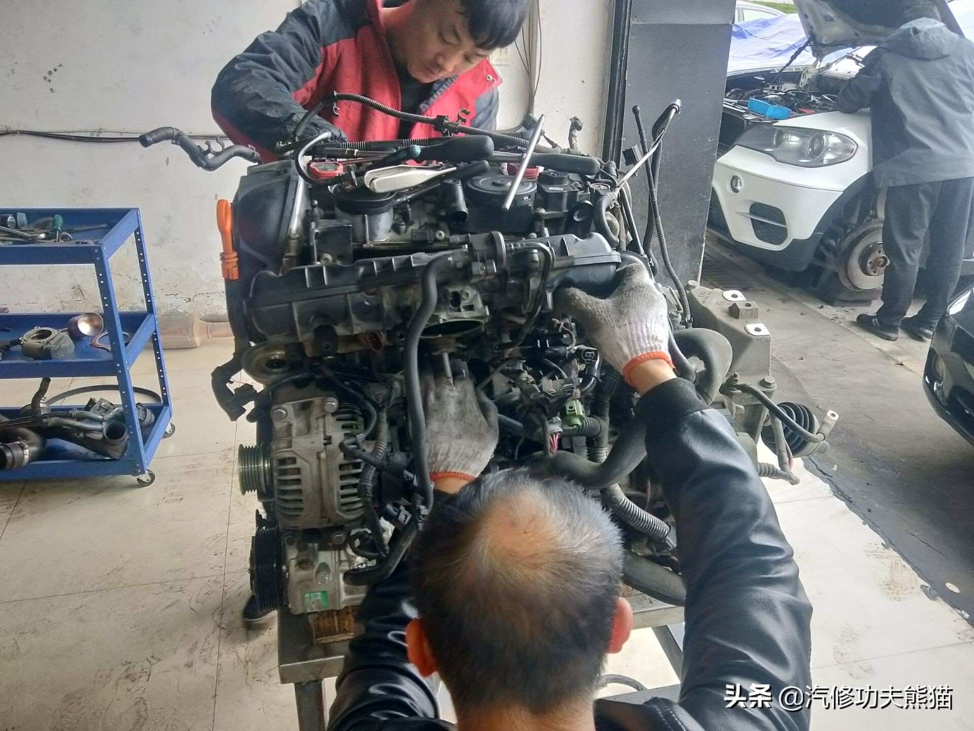 斯柯达明锐2010款2.0烧机油吗,09款斯柯达明锐1.6烧机油怎么解决