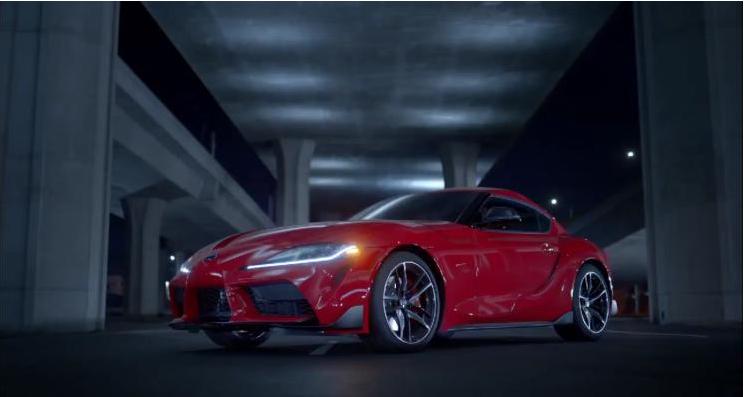 丰田牛魔王supra3.0t与z4旅行版,丰田supra和z4哪个值得买