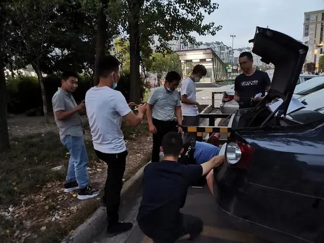 从此,江湖上又多了一帮二手车兄弟