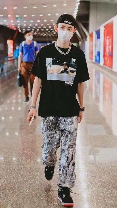 小鬼抽风,小鬼抽风名场面