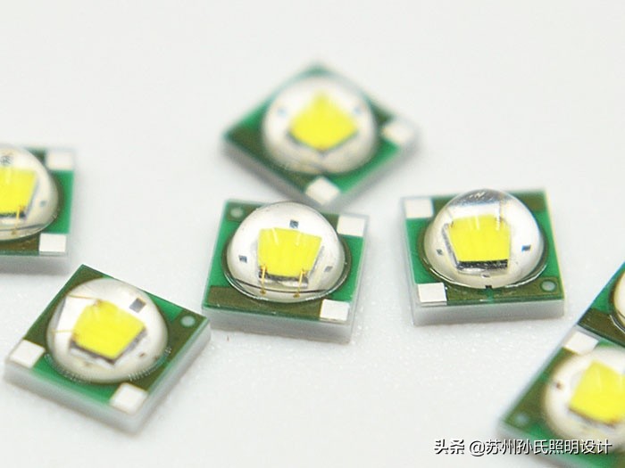 灯具越用越暗是什么原因,家里的灯无缘无故坏是什么原因