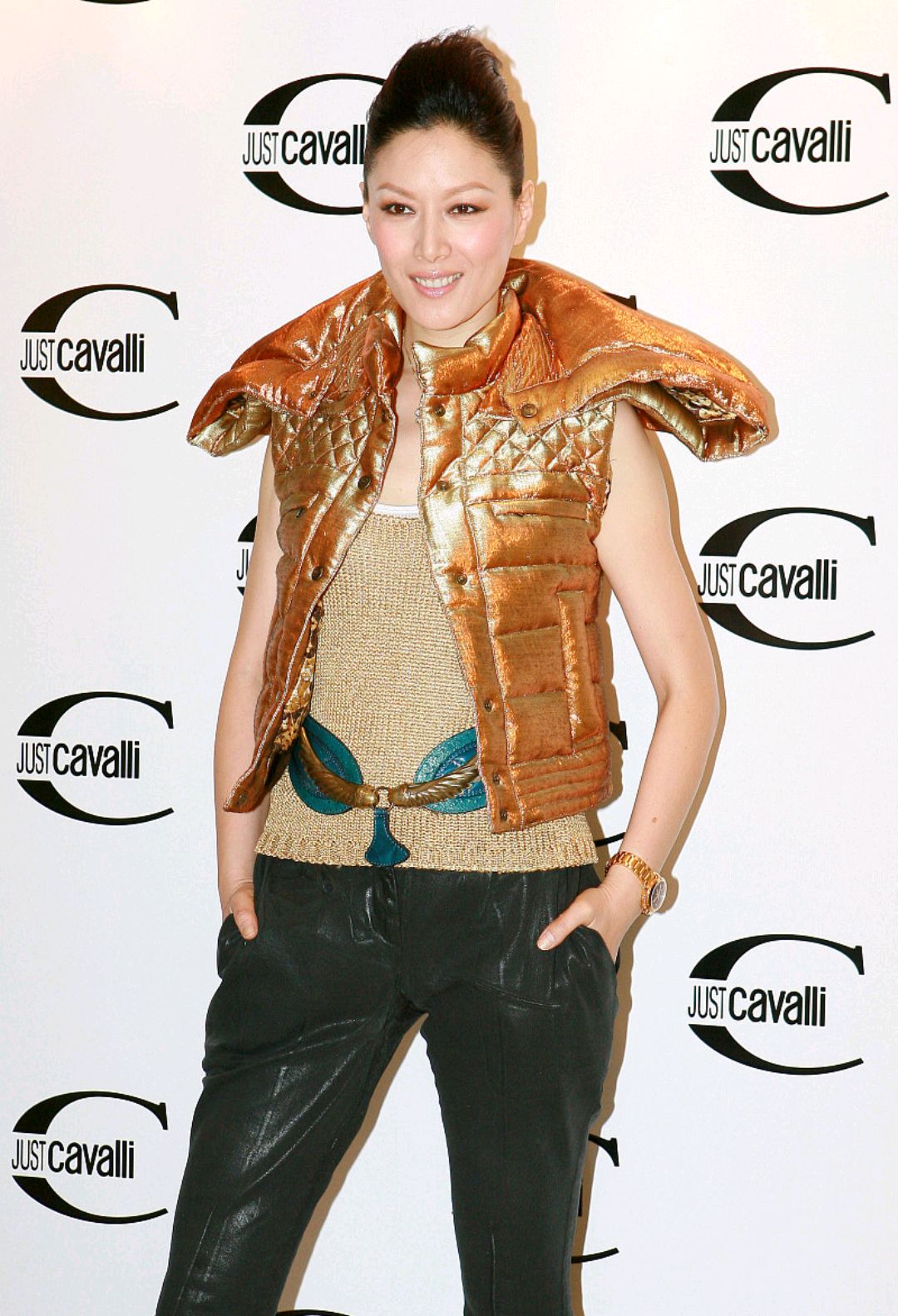 琦琦挂脖吊带裙,琦琦蕾丝裙图片