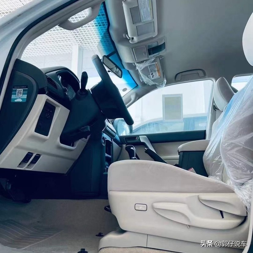 丰田霸道4000真实的越野性能场景,丰田霸道4000是一款suv车型