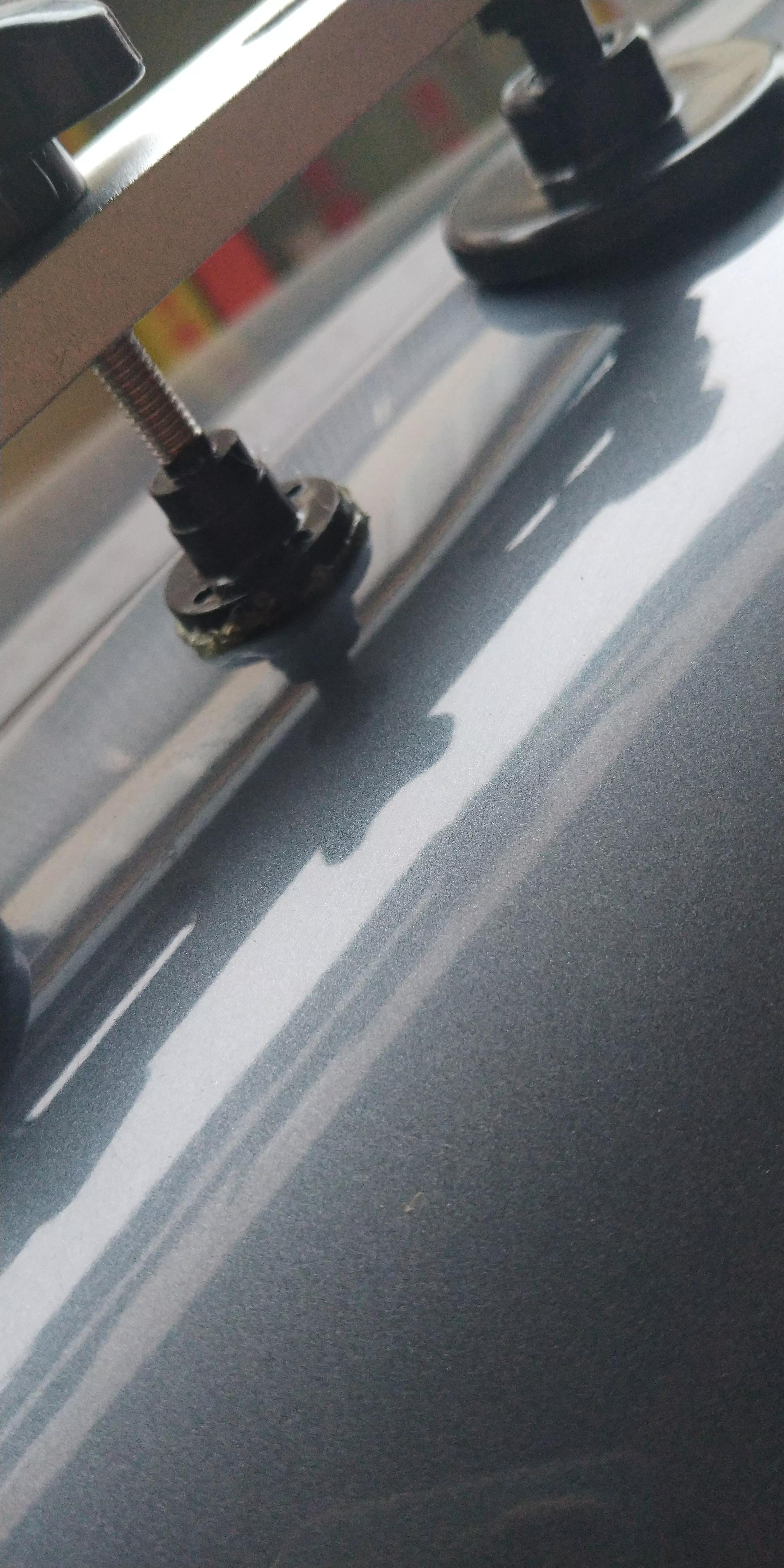 车顶凹陷修复保留原车漆,自己动手修复车翼子板凹坑