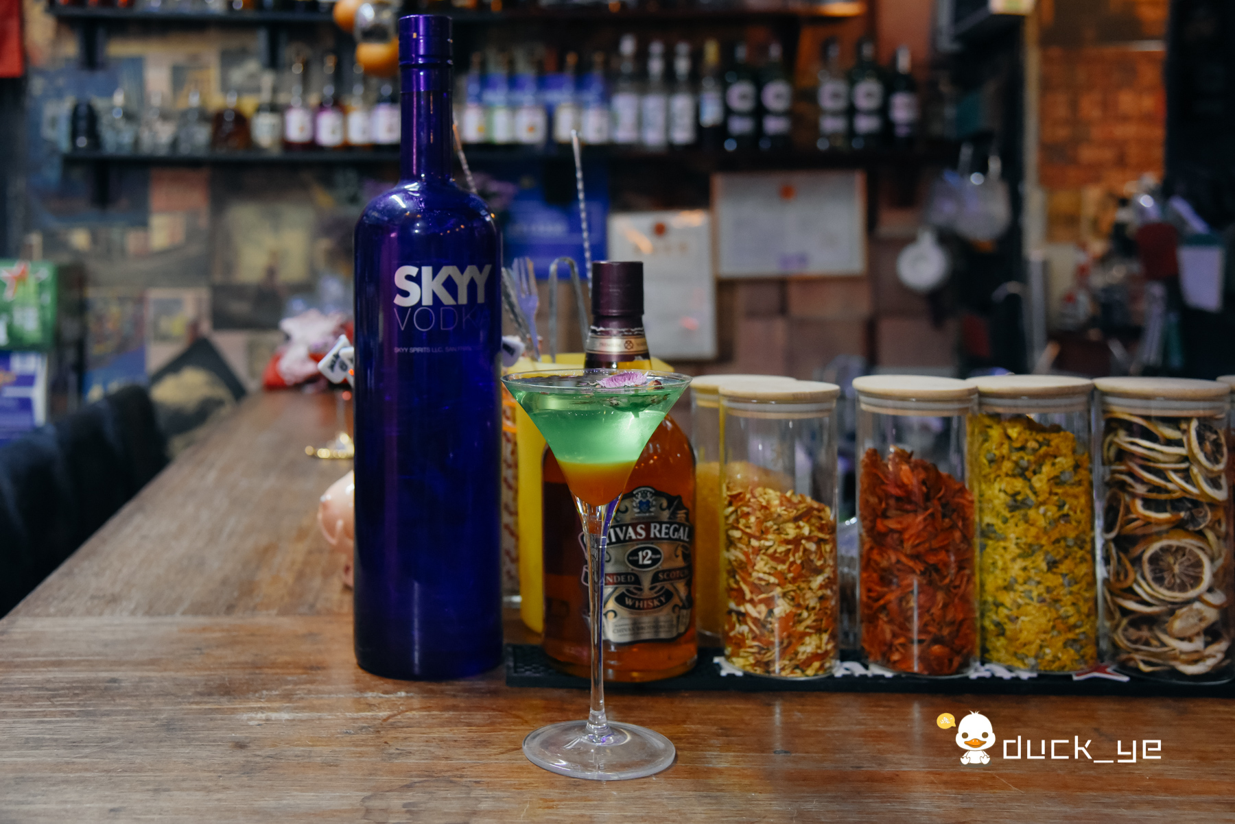 厦门调酒bar酒吧,厦门双子塔天空酒廊调酒师