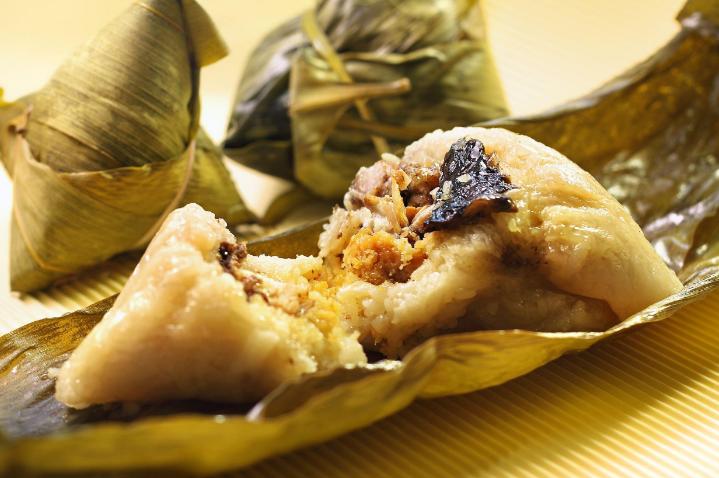 粽子放冰箱冷冻一年了还可以吃吗,冰冻过的粽子要煮多久才可以吃