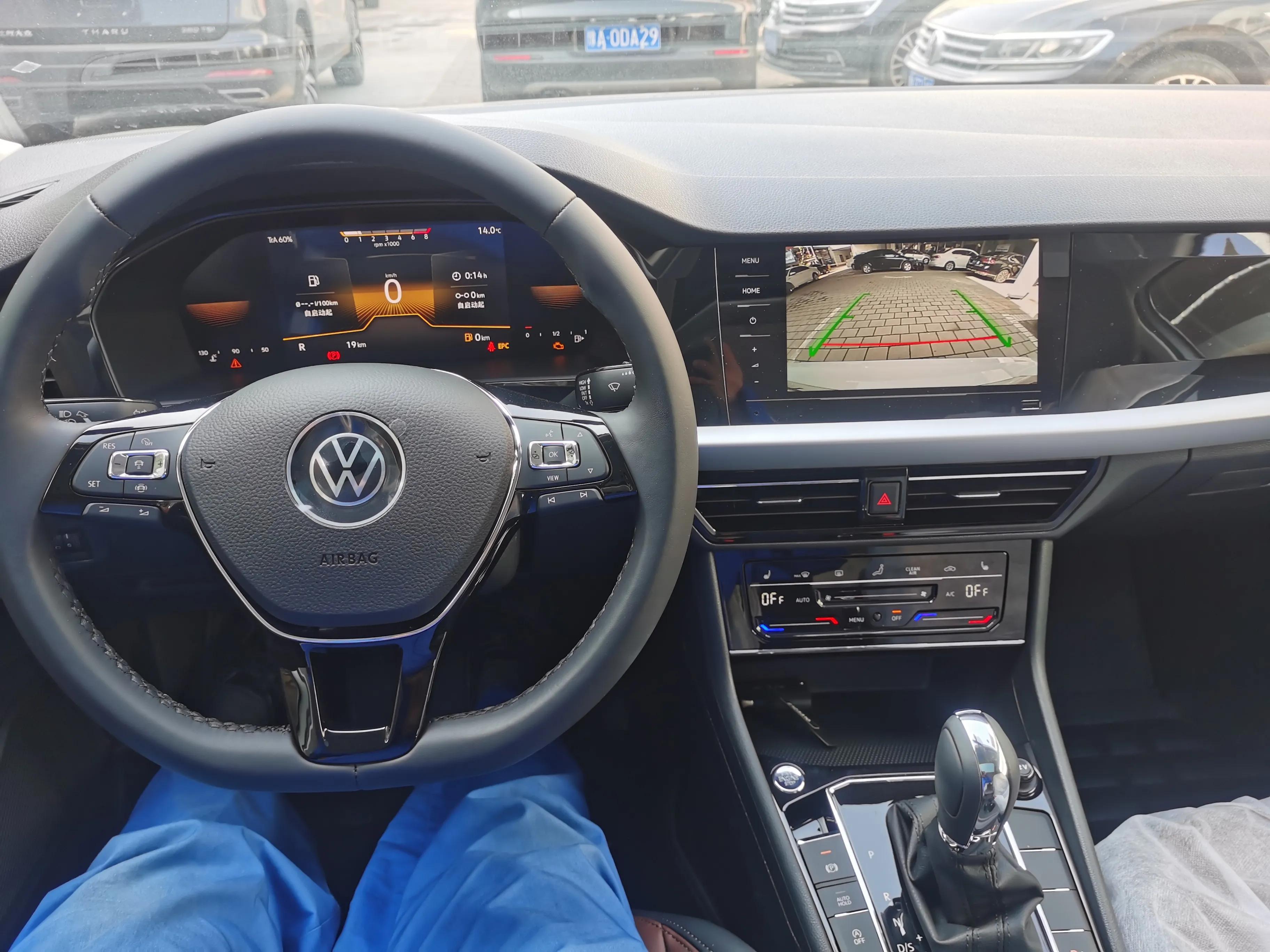 朗逸plus2018款280tsidsg豪华版,朗逸plus2022款280tsidsg豪华版