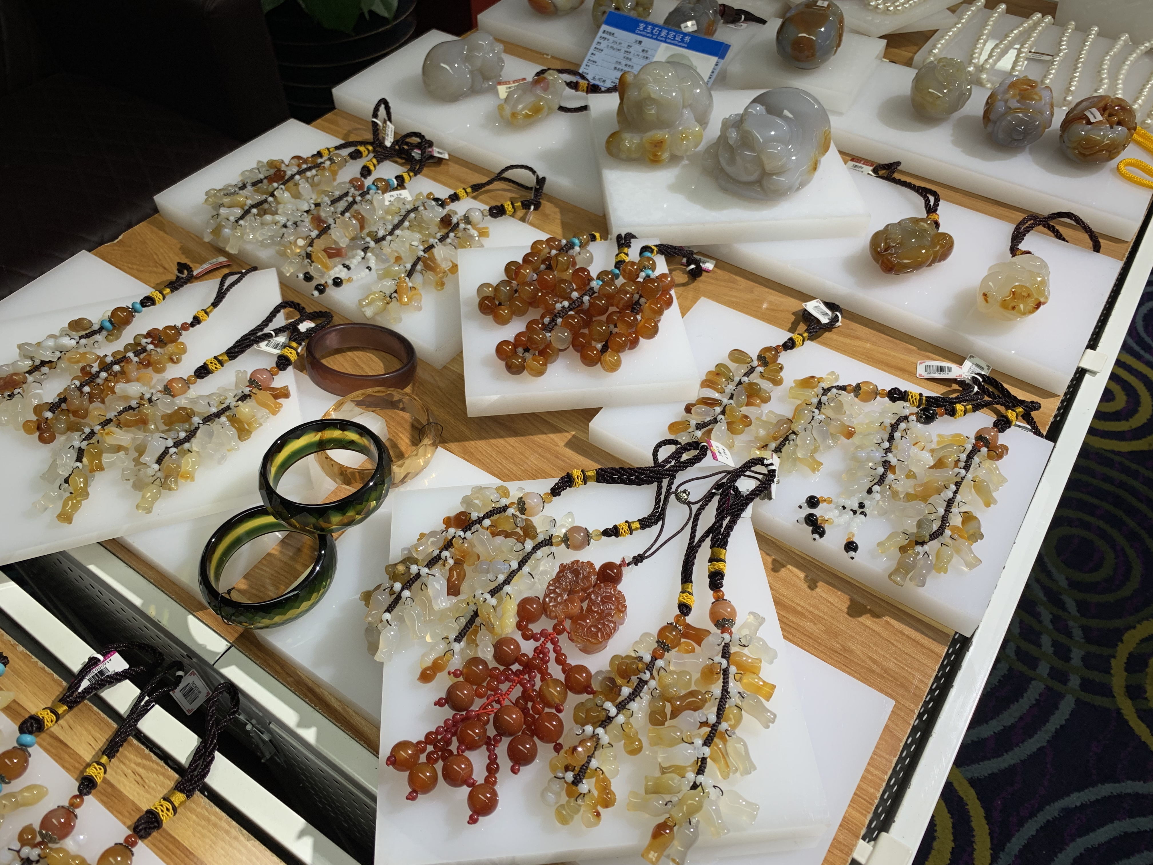 南昌王府井新开特卖店,珠宝首饰特卖店