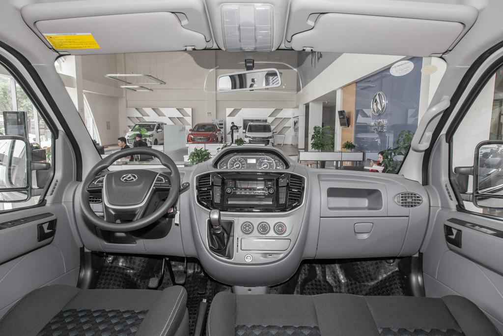 上汽maxusv80经典短轴动力如何,上汽maxusv80新能源的最新报价