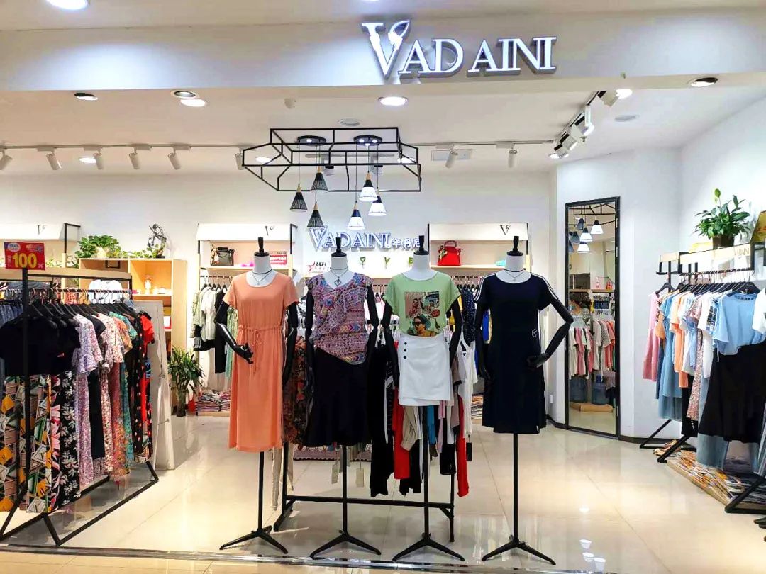 鍏竴鐧捐揣澶фゼ鏄ユ,鍏竴鐧捐揣澶фゼ搴楀簡