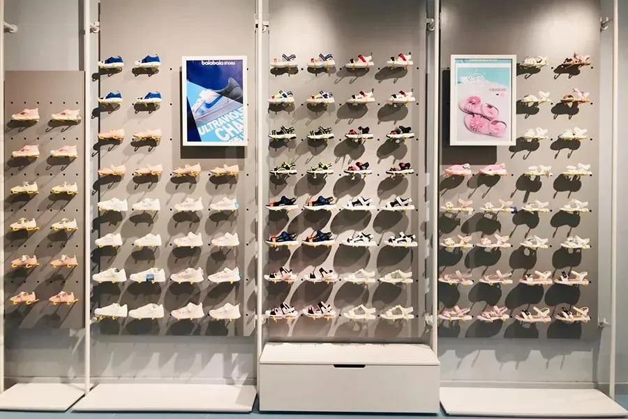 巴拉巴拉品牌实体店,巴拉巴拉万达形象