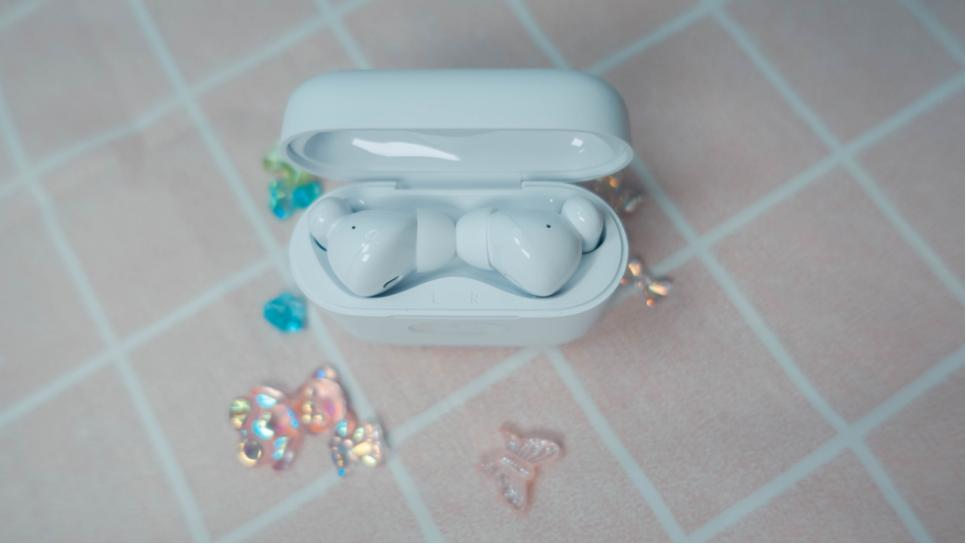 诺基亚e3102耳机和苹果耳机大小,诺基亚蓝牙耳机e3100评测