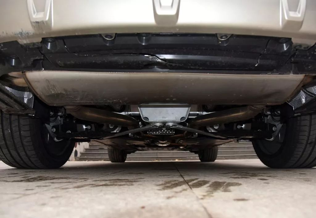 沃尔沃xc60新车需要装底盘装甲吗,没有上牌的新车可以做底盘装甲吗