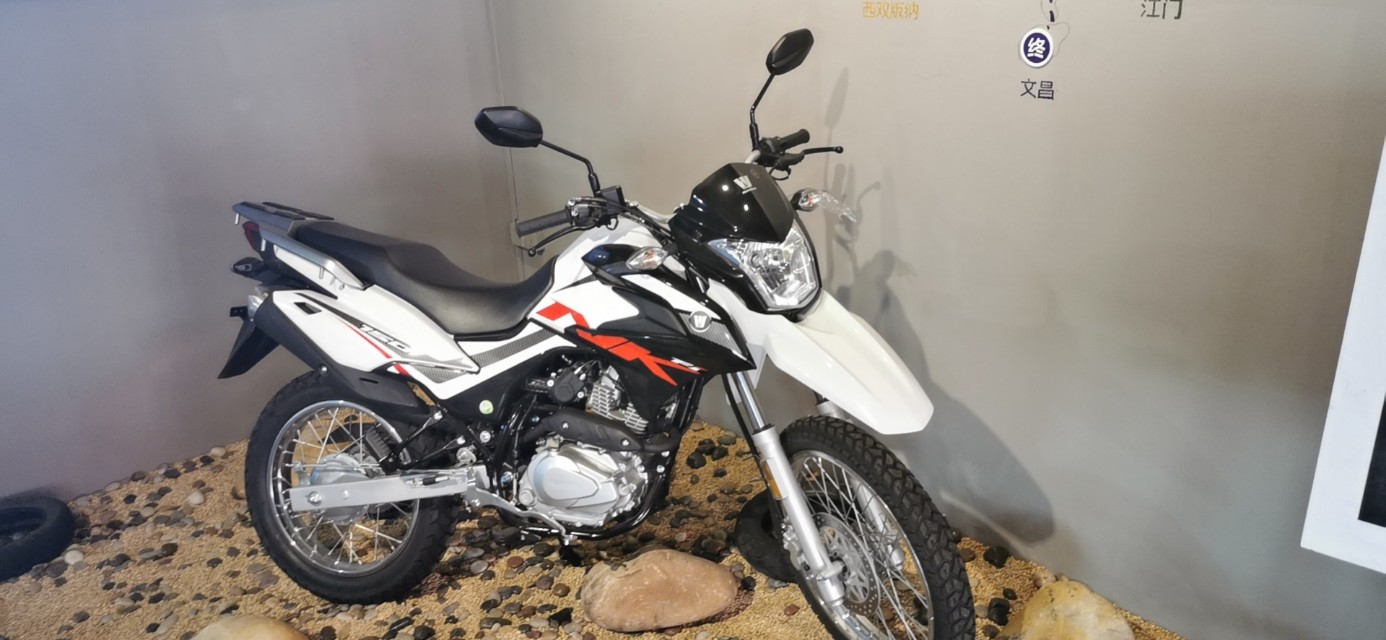 油腻大叔,油腻大叔被看上完整版