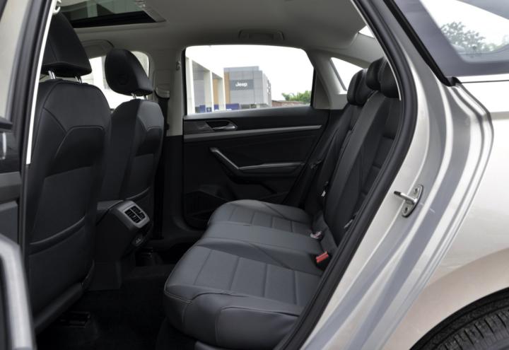 2019款大众朗逸哪一款更值得购买,大众朗逸2019款1.5自动风尚版油耗