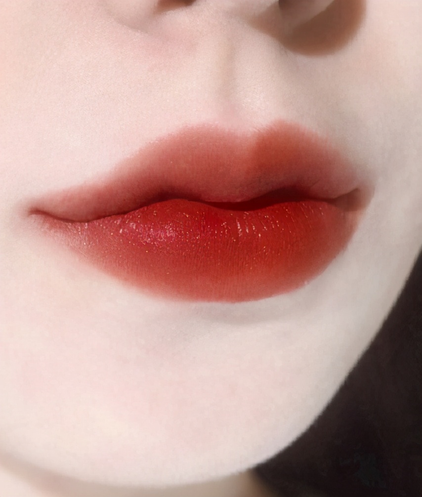 黄皮肤适合什么颜色口红显白,口红什么颜色显白素颜涂好看