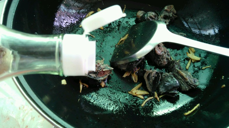 炖鸡肉时，总犯这3个“错误”难怪炖好后腥味重，口感硬