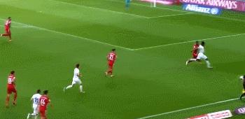 阿拉巴踢中卫实力怎么样,阿拉巴三冠被嘲讽