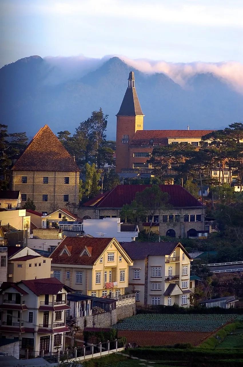 中国至今没被认全的20个邻居，个个身怀宝藏，你知道几个？