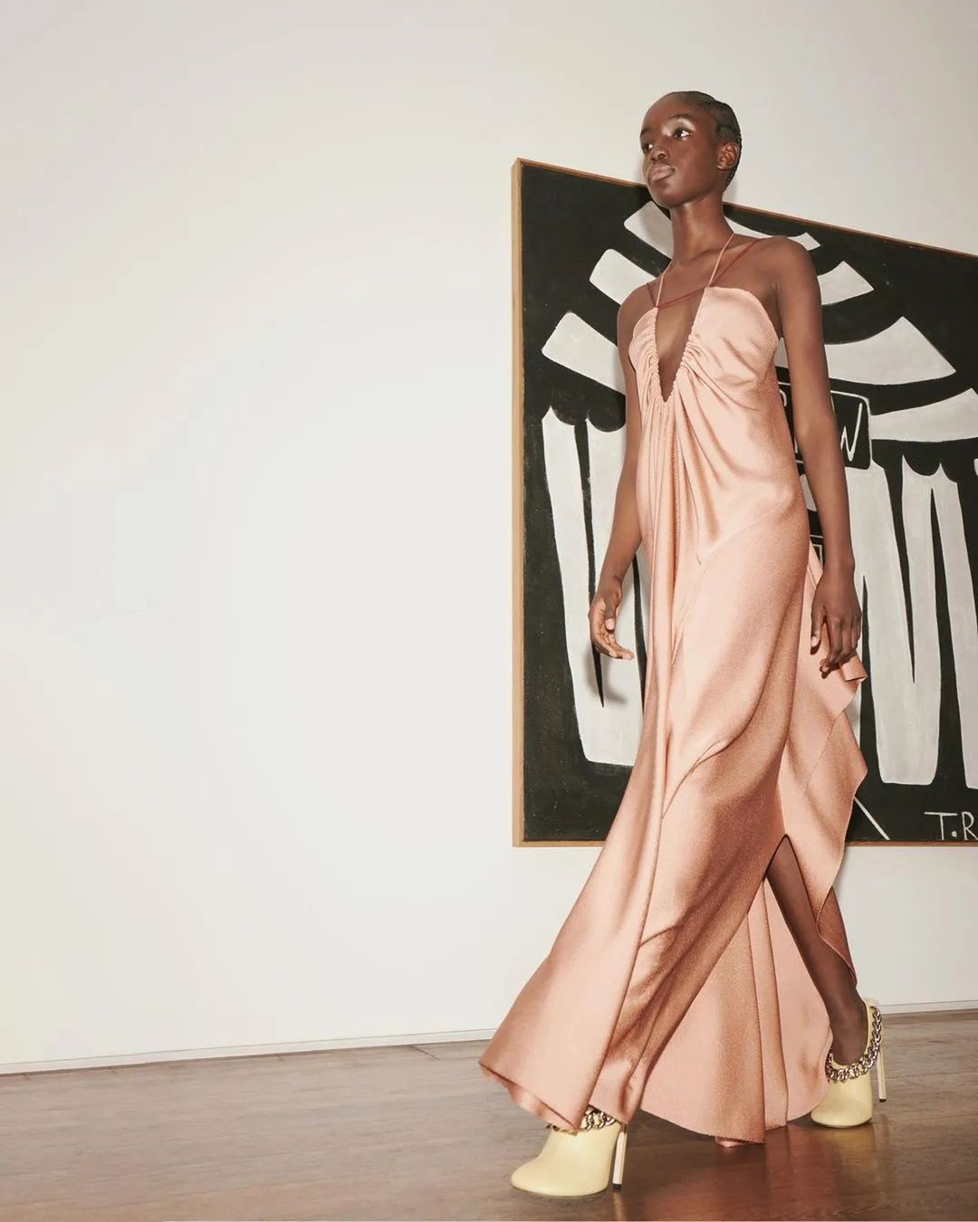 没跟贝克汉姆结婚前，20岁的贝嫂才是辣妹鼻祖