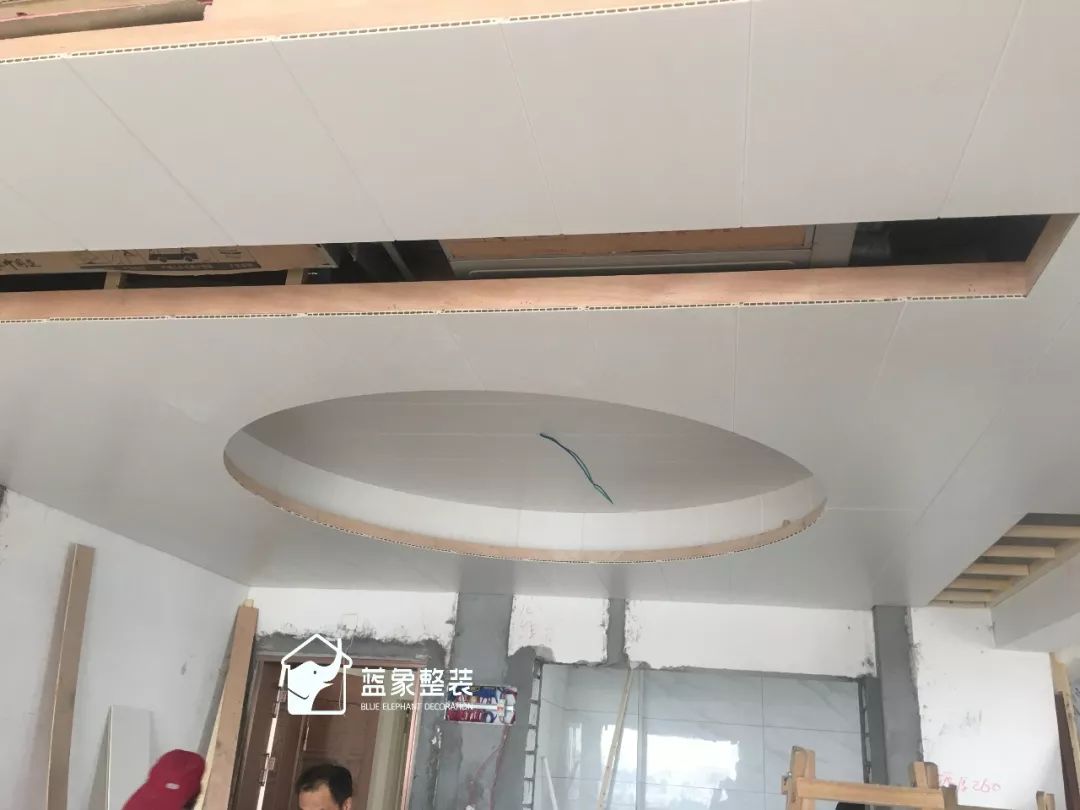 竹木纤维集成墙板和油漆哪个好,竹木纤维全屋整装多少钱一平米