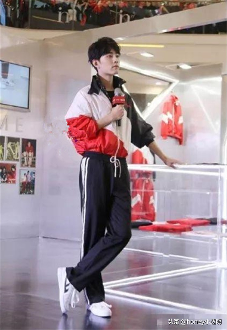 肖战2019年同款鞋,肖战脚上的鞋